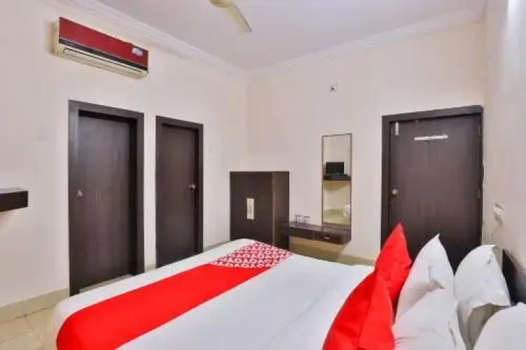 Hotel Kavya by OYO Rooms