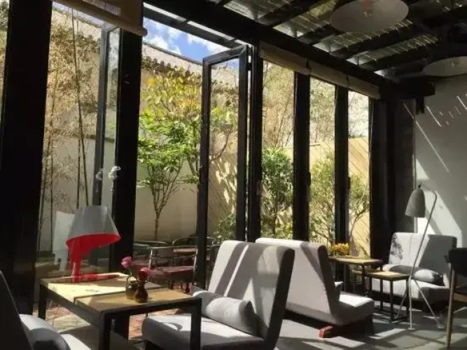Jingui Hotel