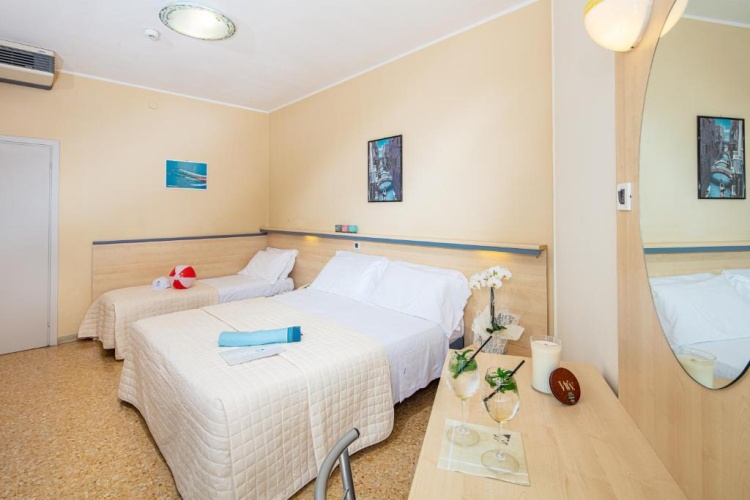 Standard Double room with sea view