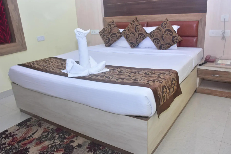 Hotel Arya Palace