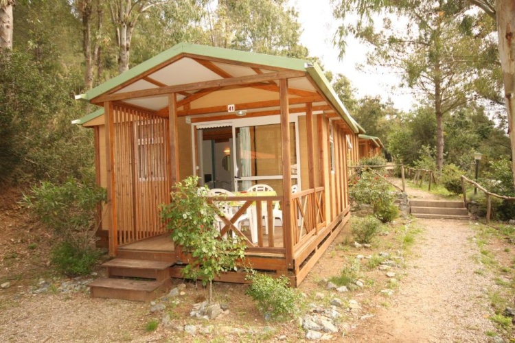 Sextuple Bungalow
