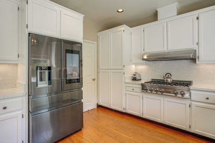 Fairfield Wine Country Getaway w/ Backyard Oasis!