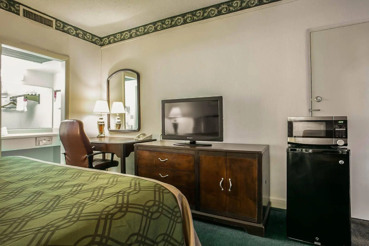 OYO Hotel Sumter SC Downtown