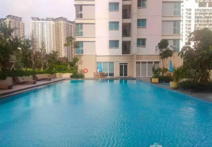 3BR apt Springhill Terrace, golf view