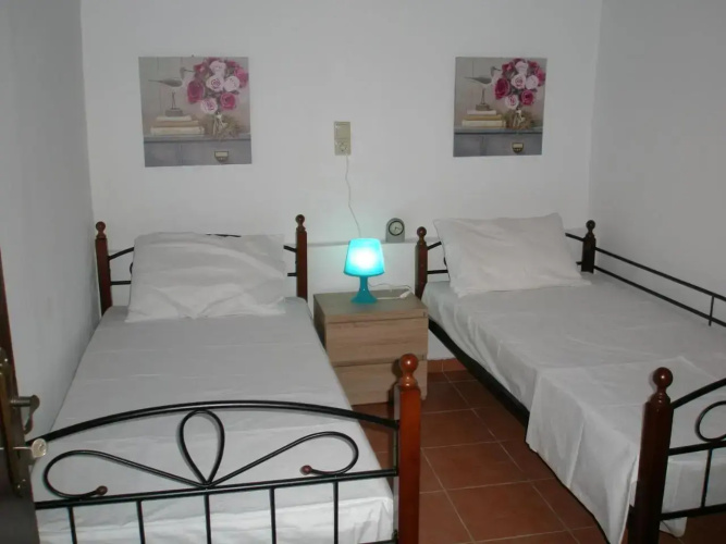 Casa Theoni