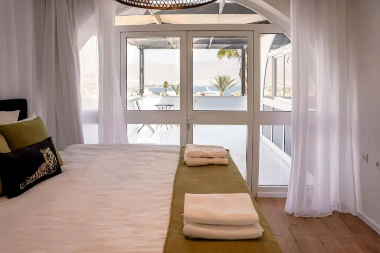 YalaRent Ivy Villa with Private Pool