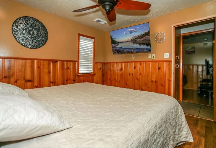 Cozy Bear Lodge