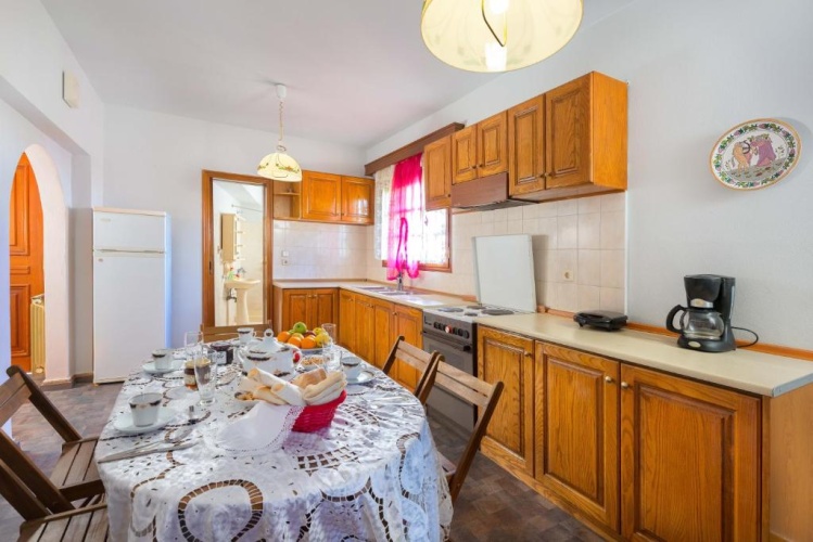 3 Bedrooms Cottage
