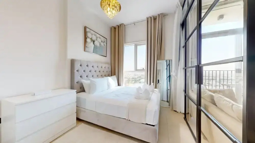 Dubai Hills - Collective 702