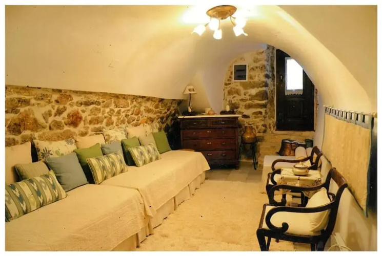 KH Traditional House