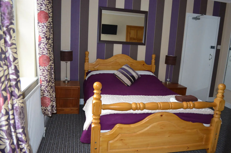 Hotel 261