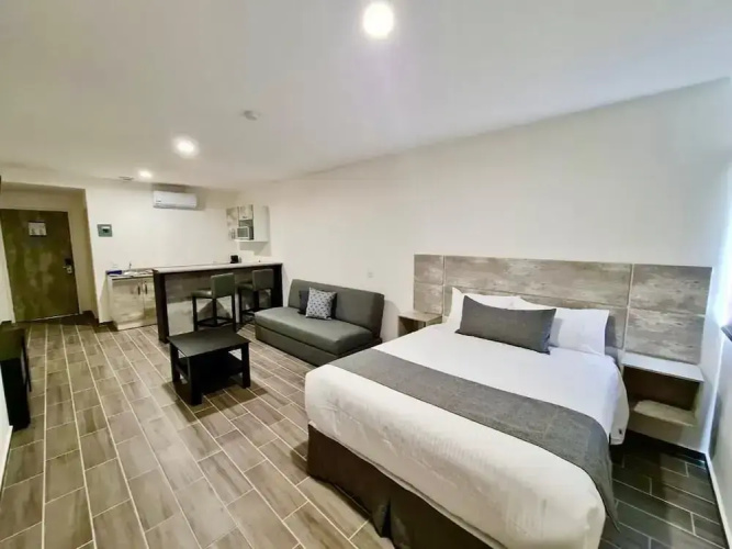 Sr Suites
