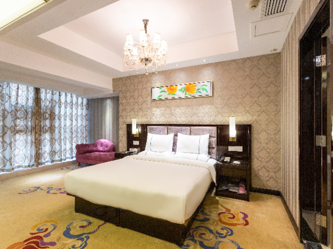 Double Suite