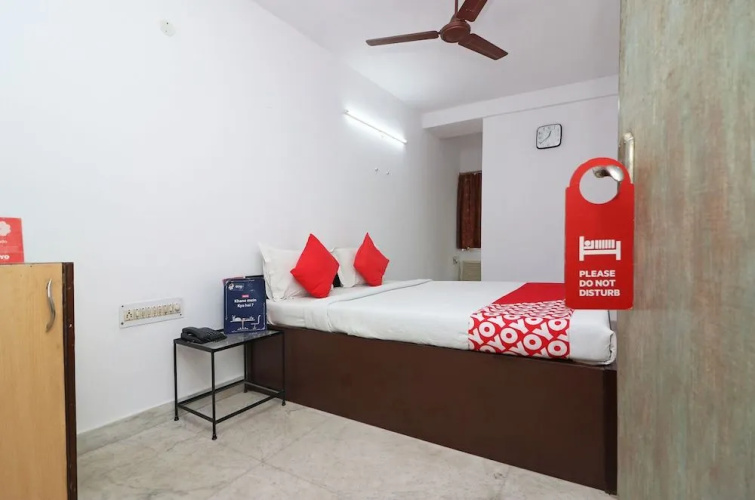 OYO Flagship 19330 Hotel Aria Executive Bara Bazar