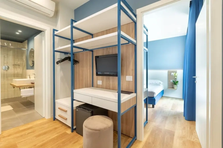 Family Basement Suite with pool view