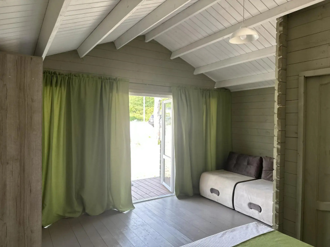 Hotel 12