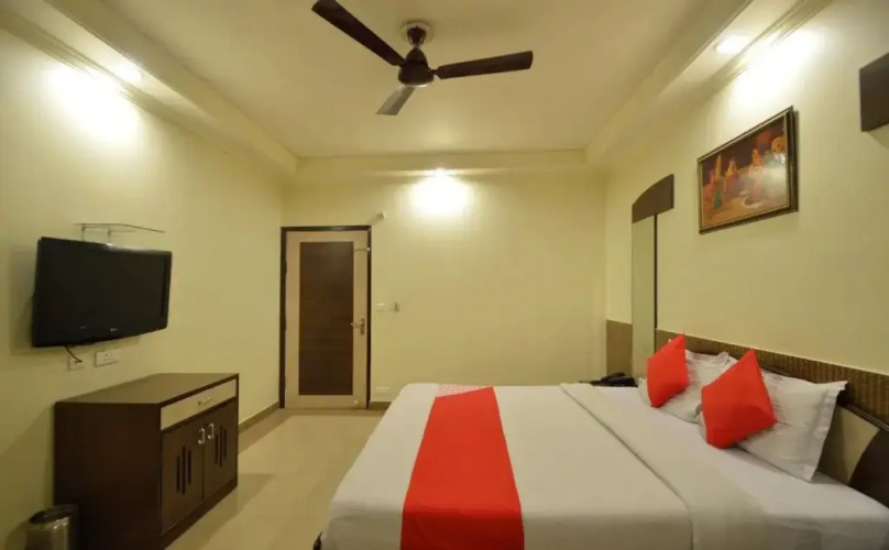 Hotel Taran by OYO