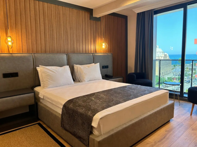 Ayatoure Hotel