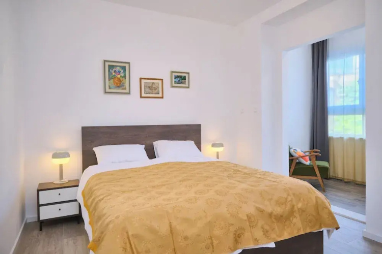 LAV Central Apartment by Litto