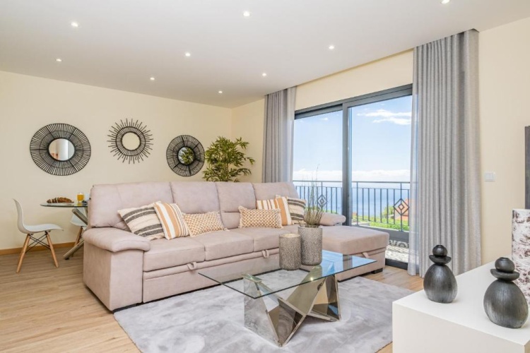 2 Bedrooms Cottage
