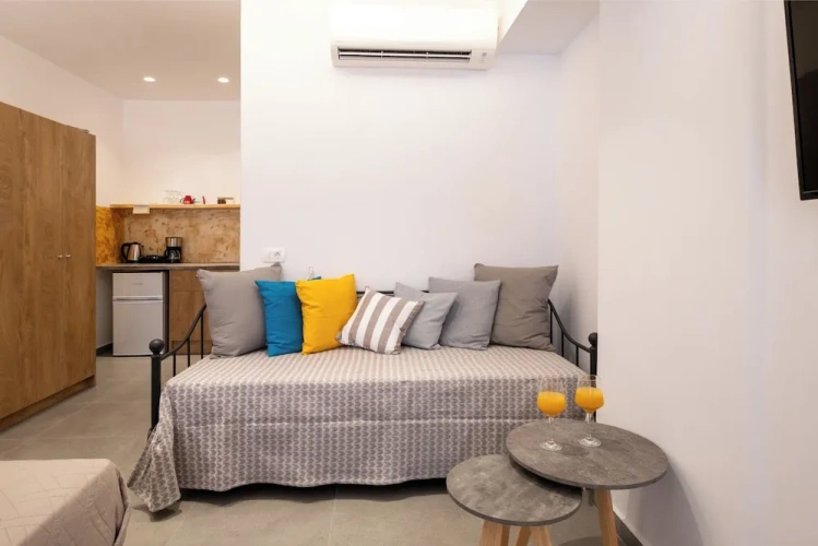 Quadruple Junior Suite with balcony and beachfront