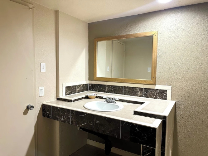 Regency Inn Fresno