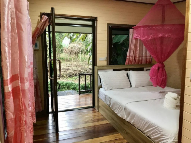 Khao Sok Blue Mountain