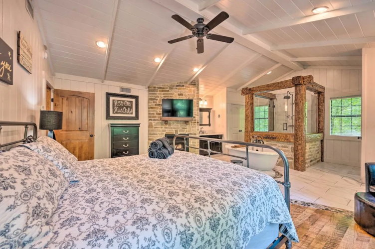 Catcha Fallin Star - 2 Bedroom Suites & Fire Pit