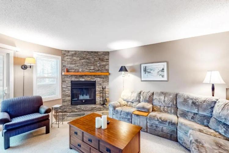 3 Bedrooms Apartment