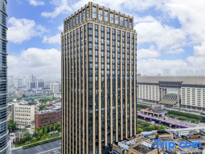 He  Shi  Hotel