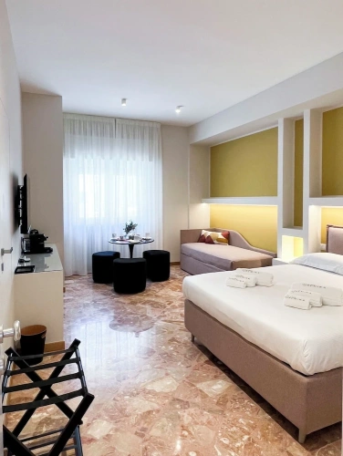 Superior Triple room with courtyard view