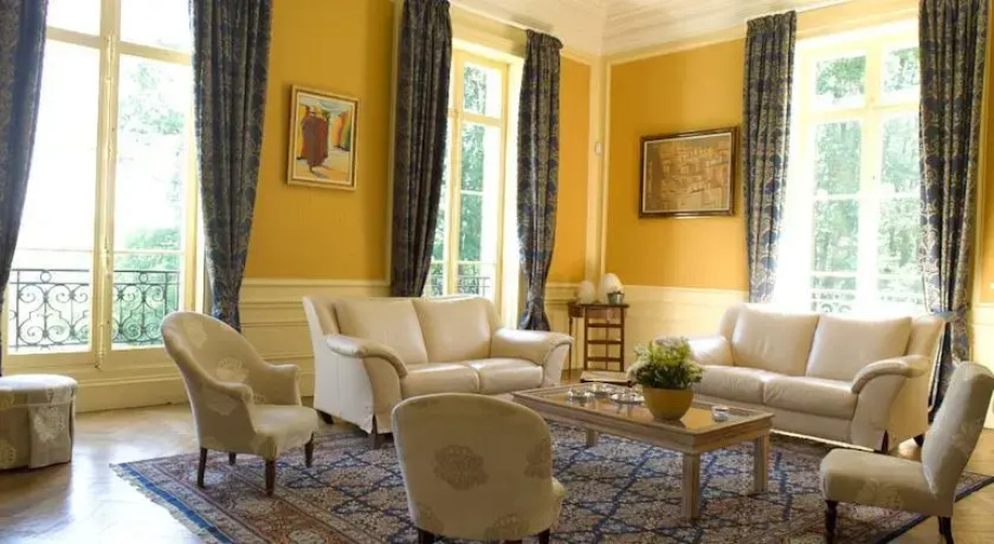 Chateau des essards