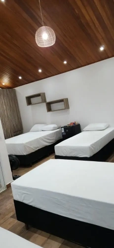 1 Bedroom Standard Quadruple Family room