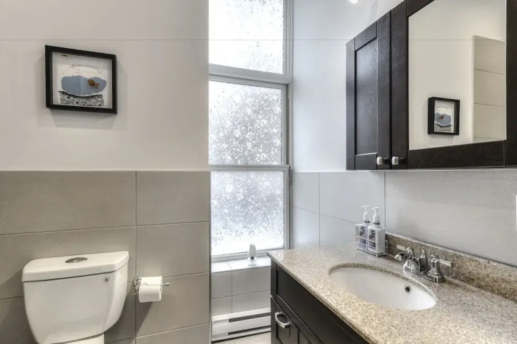 St Laurent Apartments