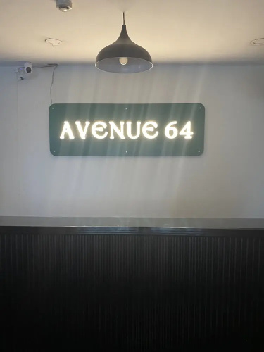 Avenue 64