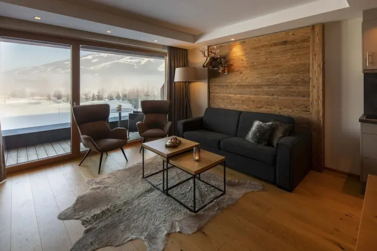Luxurious Apartment on the Golf Course