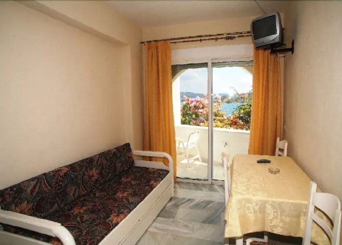 Aris Villas