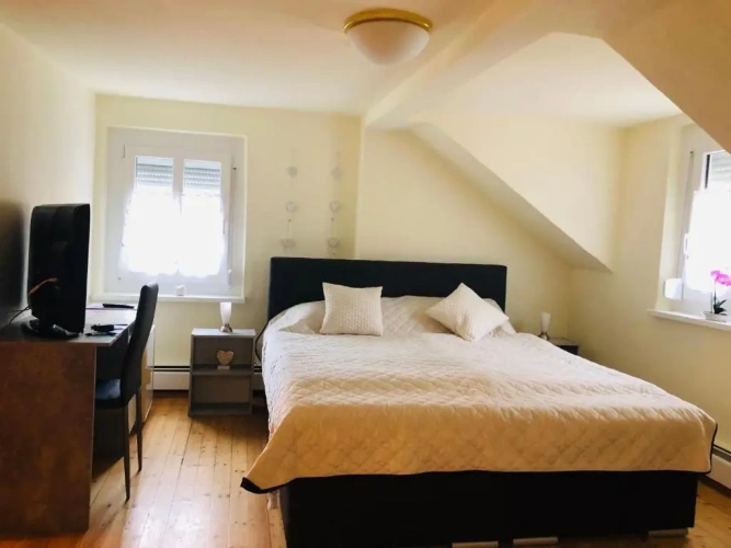 Standard Double room with view