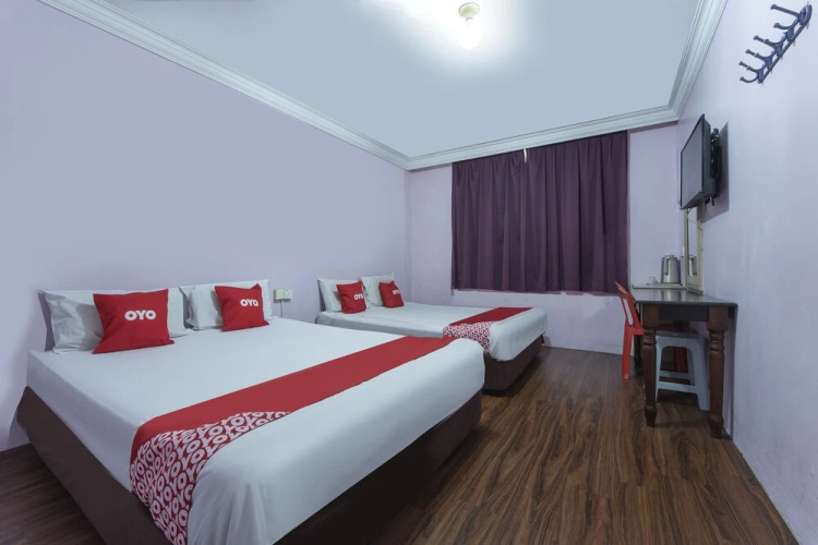 OYO 90417 Apollo Hotel