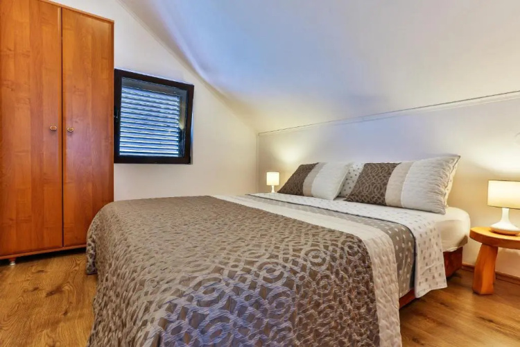Apartment 365