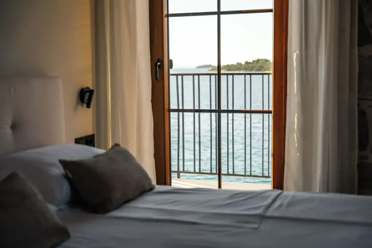 Sea front Villa Draga - infinity pool