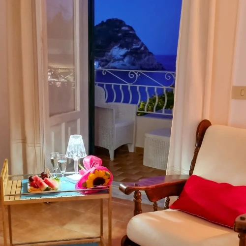Suite with balcony and with sea view