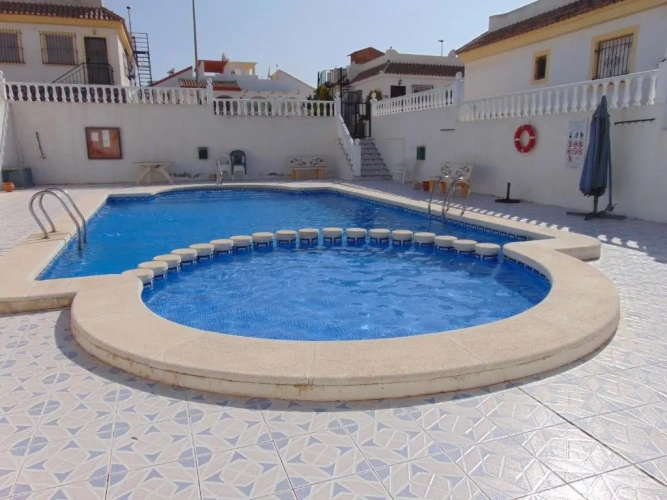 2 Bedrooms Villa