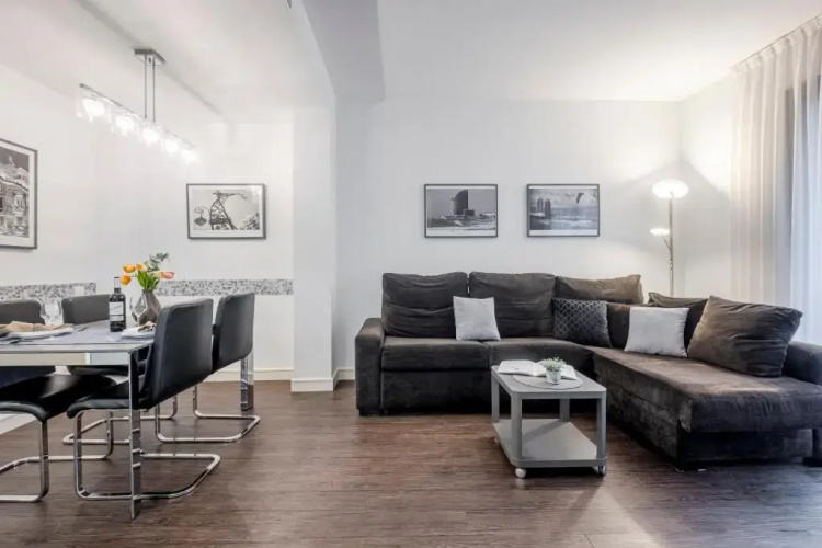 Bas Apartments