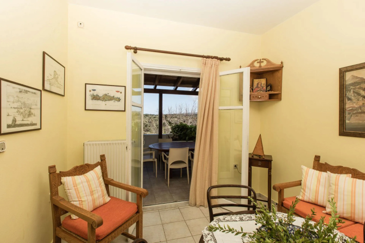 Artos Apartments
