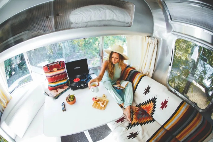 Caravan Outpost