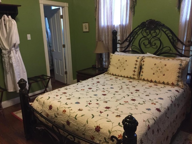 Standard Double room with garden view