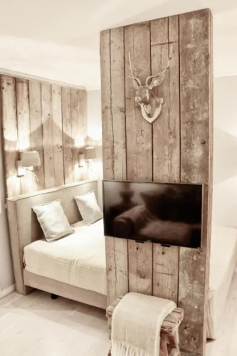 HOME Suites Apartment 3