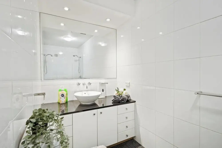 A Stylish Studio for 6, Next to Darling Harbour