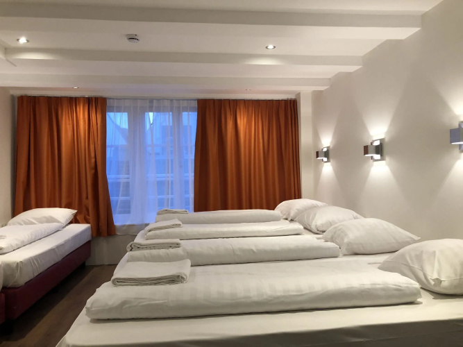 Hotel Damrak Inn